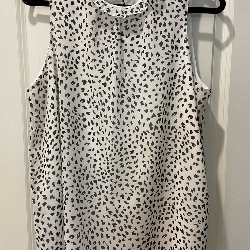 Sleeveless White and Black Printed Tank Top
